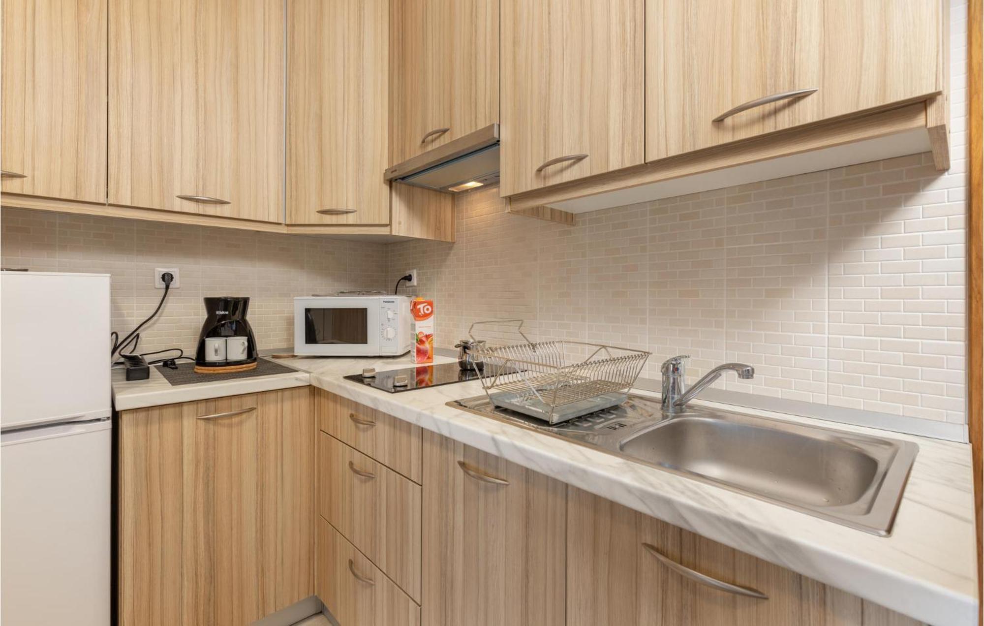 Cozy Apartment In Crikvenica With Kitchen Exterior photo